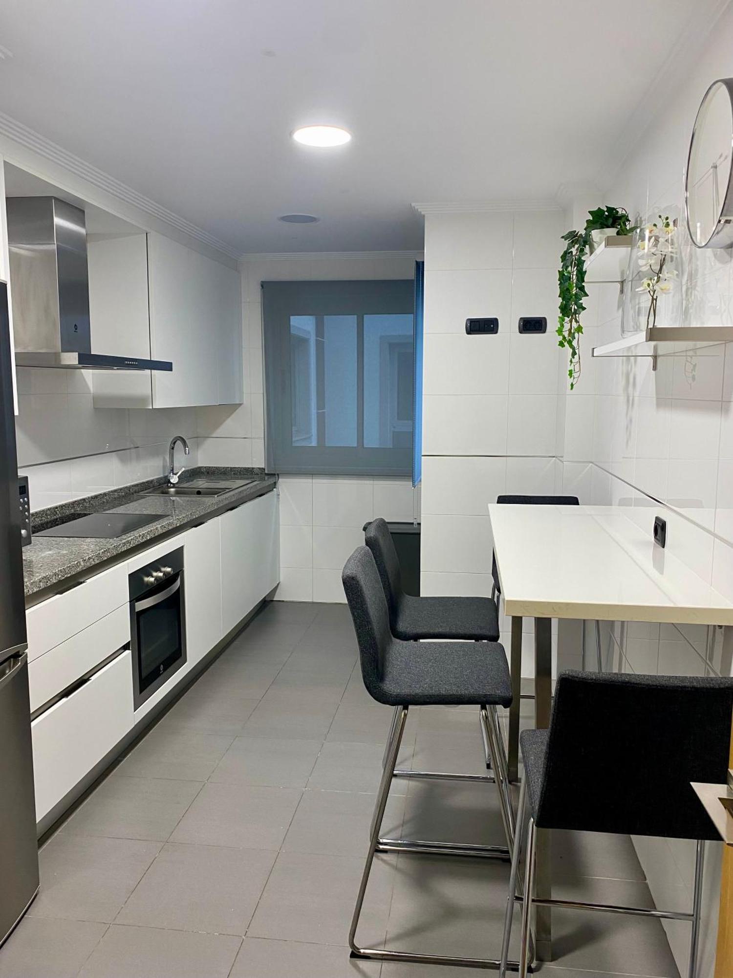 Parking, Vistas Al Mar Y Tres Habitaciones 아 코루냐 외부 사진